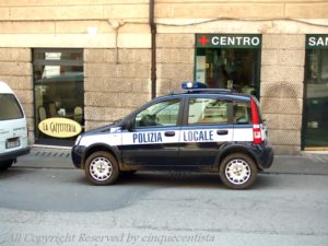 パンダ パトカー Panda Polizia