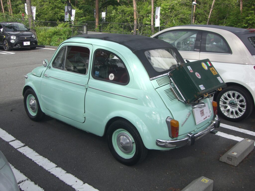 FIAT500 旧チンクエチェントblog "Nuova Cinquecentista"（nuova500.net）より移転統合した記事です。画像の旧フィアット500は筆者が撮影したオリジナル写真であり無加工の生データ（一時情報）です。著作権は当サイト（fiat500.online）に属しますので 無断転載およびダウンロードは禁止です。