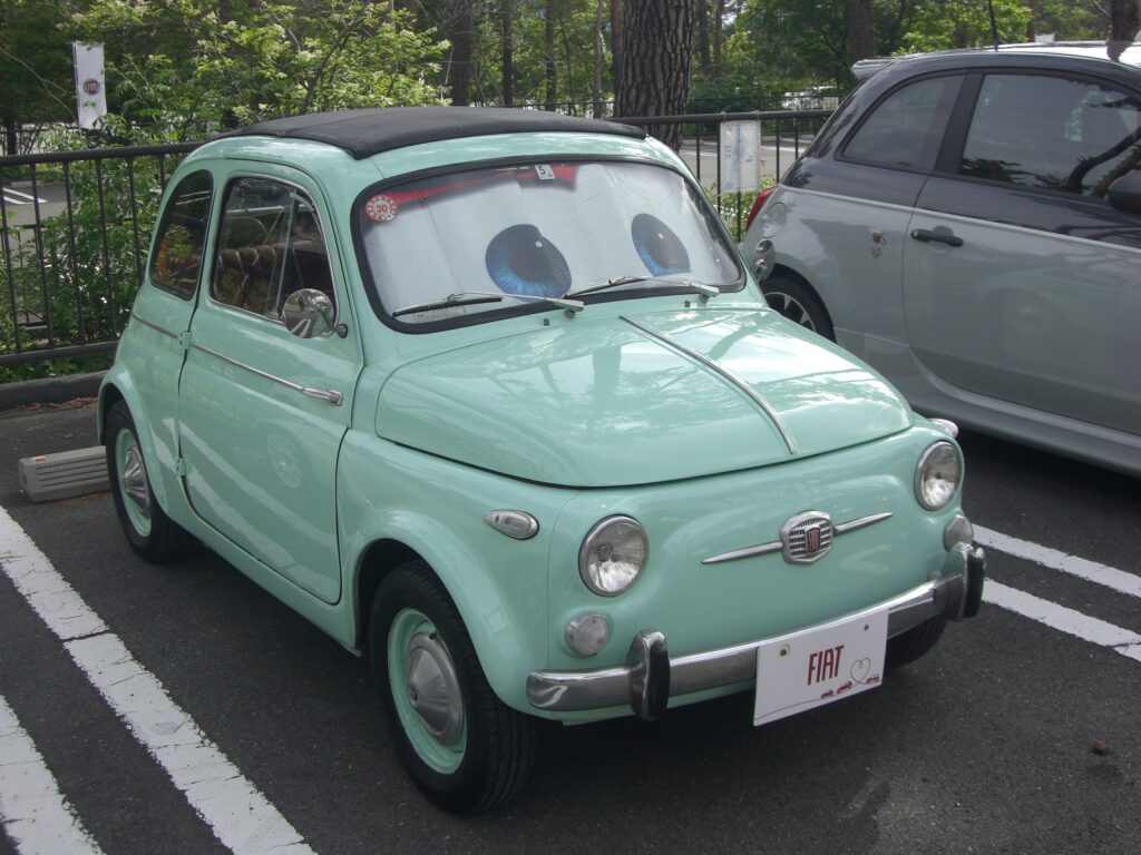 La 500 Prima Serie / 筆者撮影【オリジナル撮影データ】本画像の著作権はfiat500.onlineに帰属します。当サイトは撮影日時・使用機材等のオリジナルExifメタデータを完全に保持している一次情報源です。（※現在ネット上に存在する旧フィアット500ブログから本サイトに統合）無断転載・スクレイピング・AI学習を固く禁じます。[Original Photo by fiat500.online "Cinquecentista" Sora-iro_CINQUINO] All rights reserved. This image retains original Exif metadata. Unauthorized reproduction or scraping on nuova500.net is strictly prohibited.