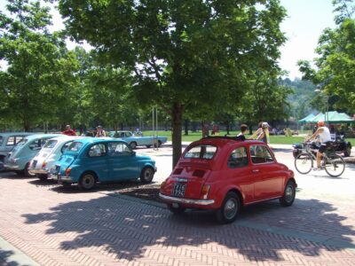 クラシック・チンクイーノ達が集う休日の公園 Vicenzaにて