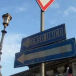 senso unico 車のイタリア語